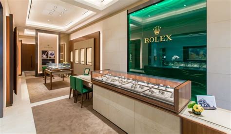 Rolex shortage intensifies almost a year 